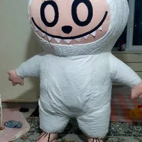 miska labubu