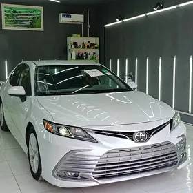 Toyota Camry 2022