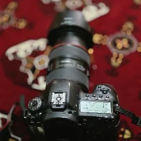 CANON MARK 4