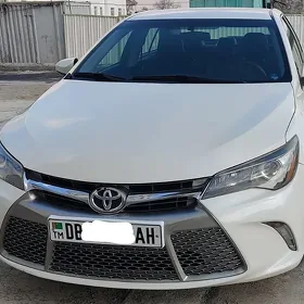 Toyota Camry 2015