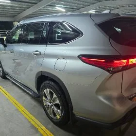 Toyota Highlander 2020