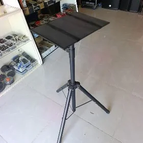 notebook un stoyka kompyuter