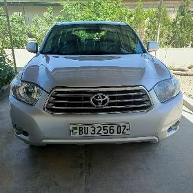Toyota Highlander 2010