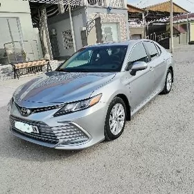 Toyota Camry 2022