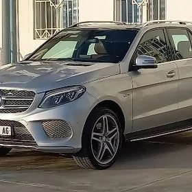 Mercedes-Benz GLE-Class 2015