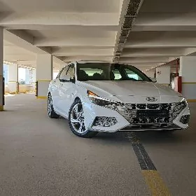 Hyundai Elantra 2021