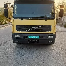 Volvo EC210 2003