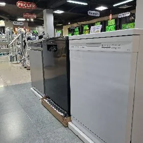 Posudomoýka podamoyka gapýuwyj