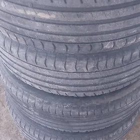 teker 235/55R20