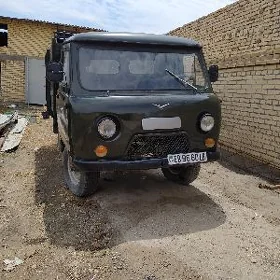 UAZ 452 1986