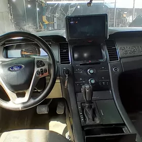 Ford Taurus 2013