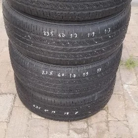 pakrişga 235 60 17lik Toýo
