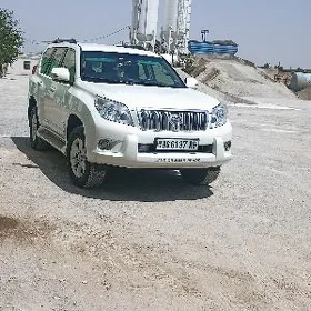 Toyota Land Cruiser Prado 2010