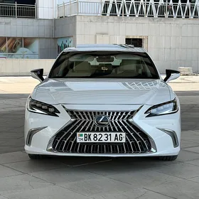 Lexus ES 350 2022