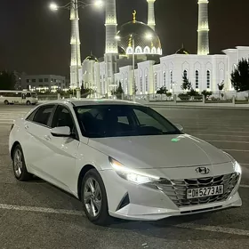 Hyundai Elantra 2023