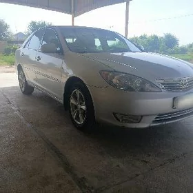 Toyota Camry 2005