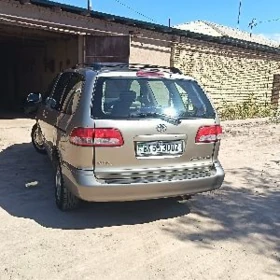 Toyota Sienna 2002