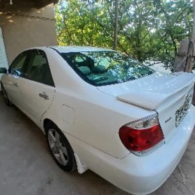 Toyota Camry 2004