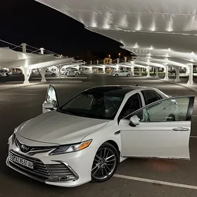 Toyota Camry 2020