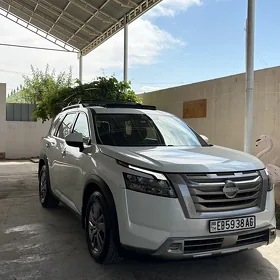 Nissan Pathfinder 2023