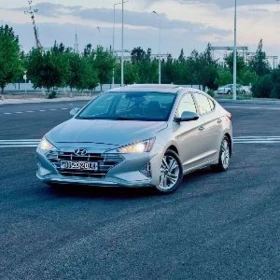 Hyundai Elantra 2020