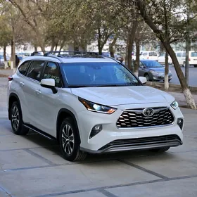 Toyota Highlander 2020