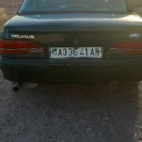 Ford Taurus 1995