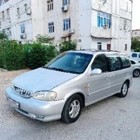 Kia Sedona 2001