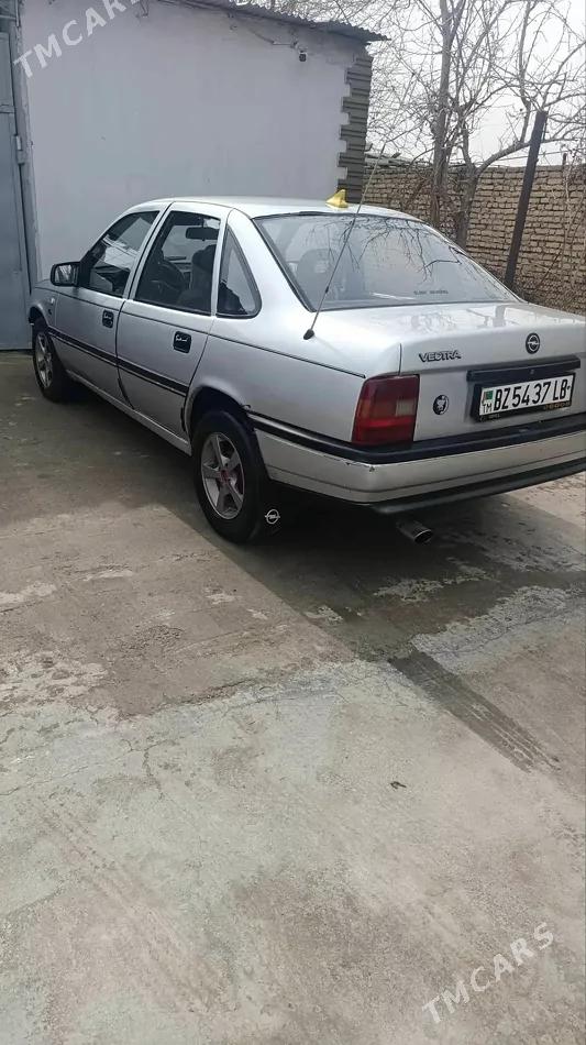 Opel Vectra 1990 - 1