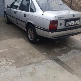 Opel Vectra 1990