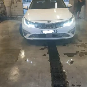 Kia Optima 2020