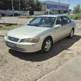 Toyota Camry 2001
