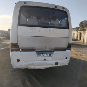 Dongfeng CM7 2012