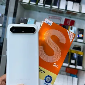 Tecno Slim 8/256Gb