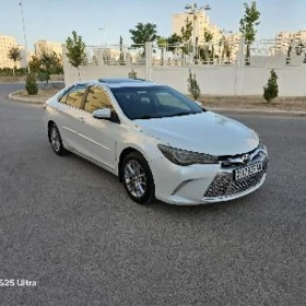 Toyota Camry 2016