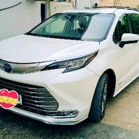 Toyota Sienna 2021