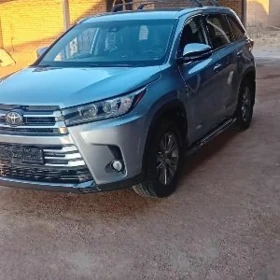 Toyota Highlander 2018