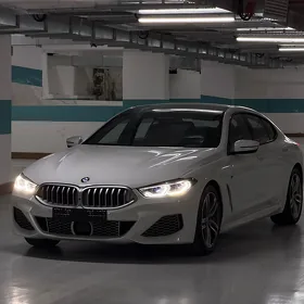 BMW 8 Series 2021