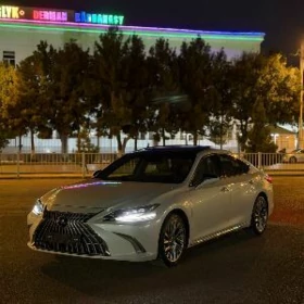 Lexus ES 350 2022