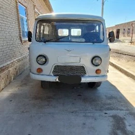 UAZ 2206 2000