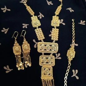 Dubai gyzyl kamplekt