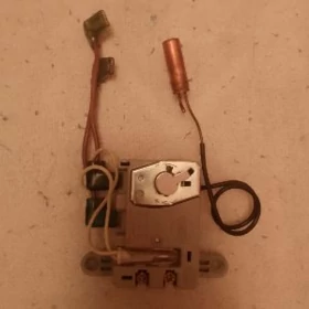 ARISTON TERMOSTATE