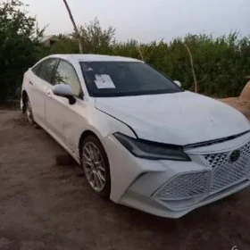 Toyota Avalon 2021