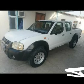 Nissan Navara 2004