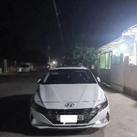 Hyundai Elantra 2021