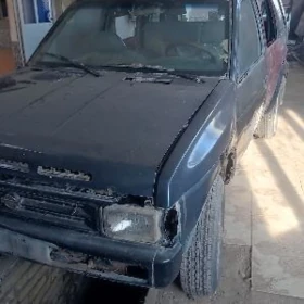 Nissan Pathfinder 1995