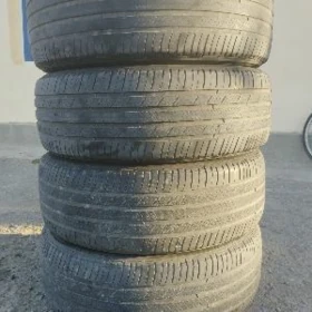 235 65 18 MICHELIN