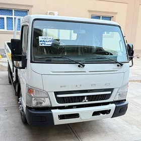 Mitsubishi Canter 2025