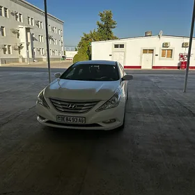 Hyundai Sonata 2011