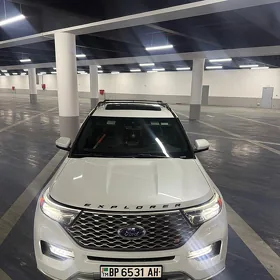 Ford Explorer 2021